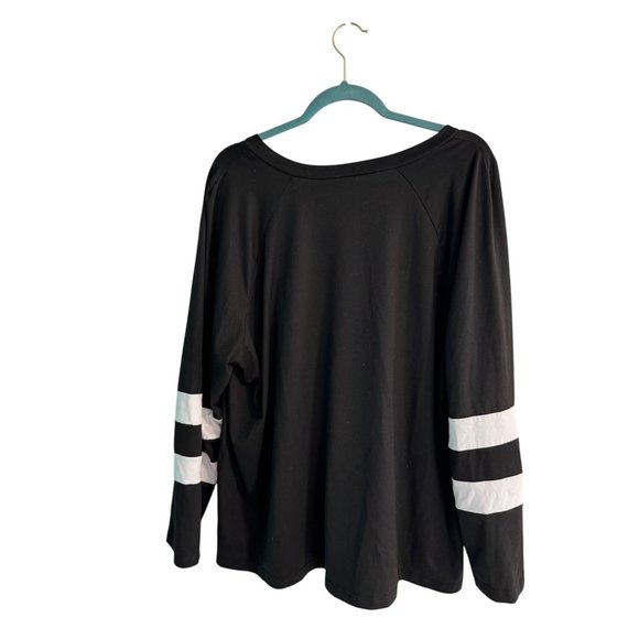 Shein Curve Womens Black & White V-Neck Long-Sleeve Striped Top - 2XL - Picture 2 of 6